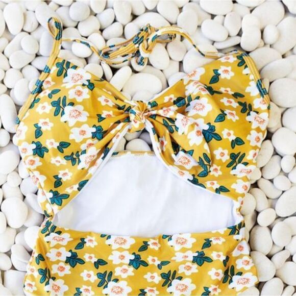 JR Retro Gold and Floral Cut Out Tie Front Monokini XL - Picture 4 of 9